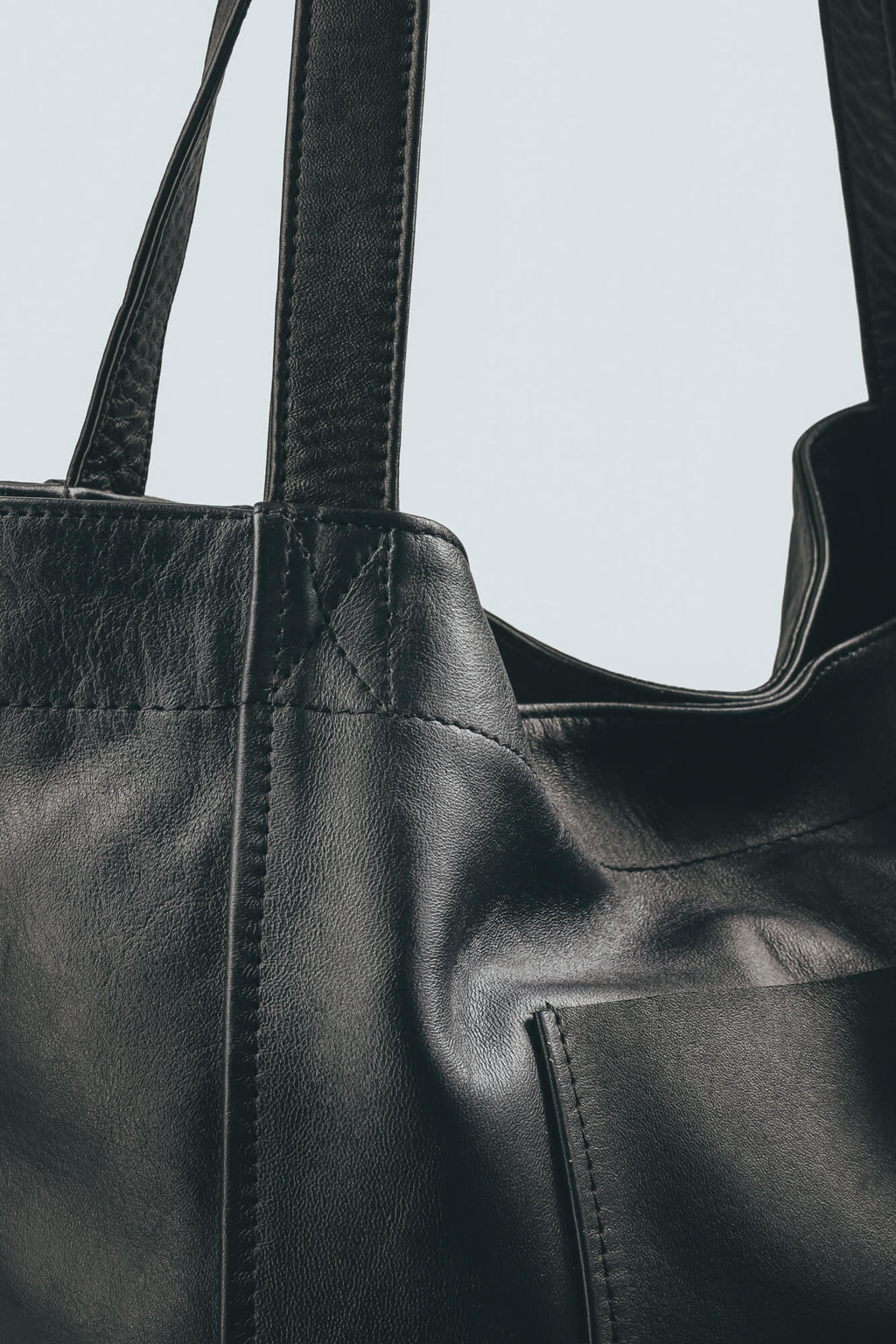 Soft Leather Maxi Tote Black